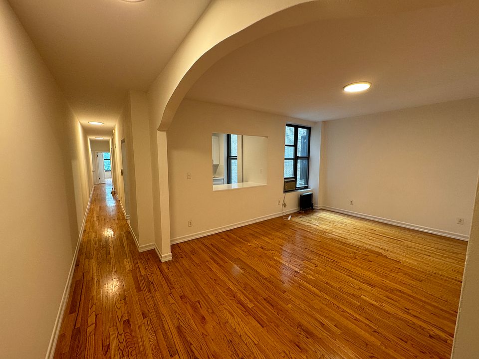 1st image of 225 Central Park N #45