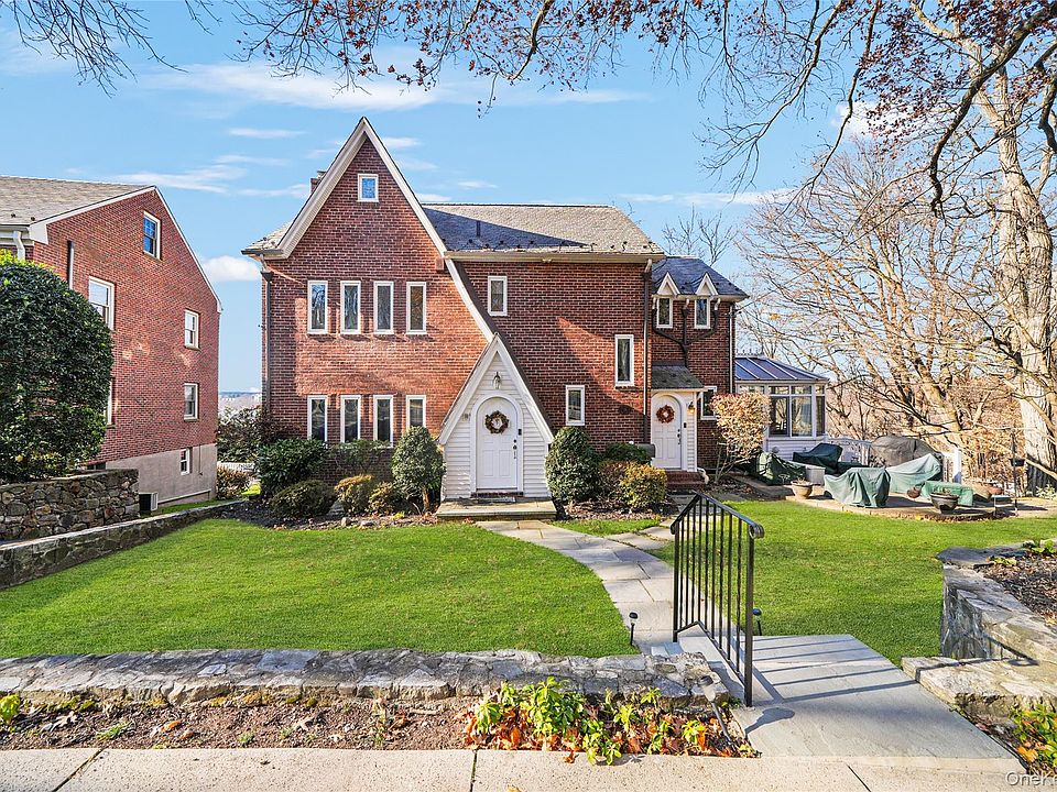 1st image of 39 Park Circle