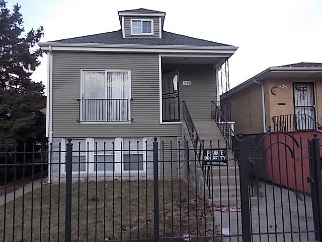 1st image of 2606 N Moody Ave