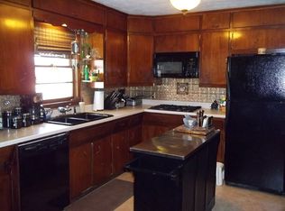320 E 4th Ave, Calvert City, KY 42029