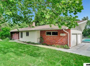 4800 Mandarin Cir, Lincoln, NE 68516
