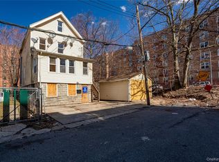 191 Roff St, Staten Island, NY 10304