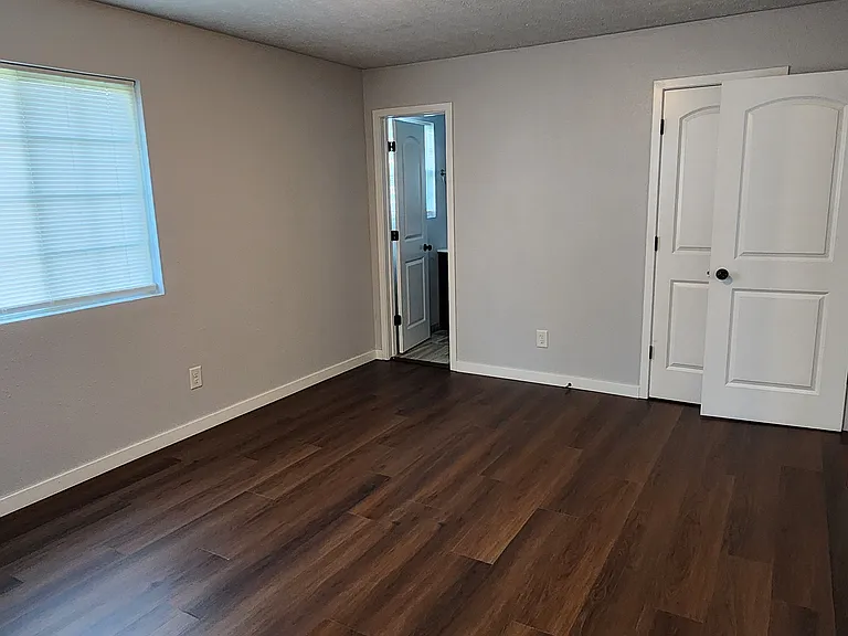 1010 N Apperson Way — Photo 10