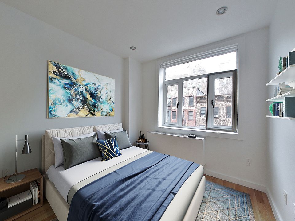 1st image of 324 Grand St #6B