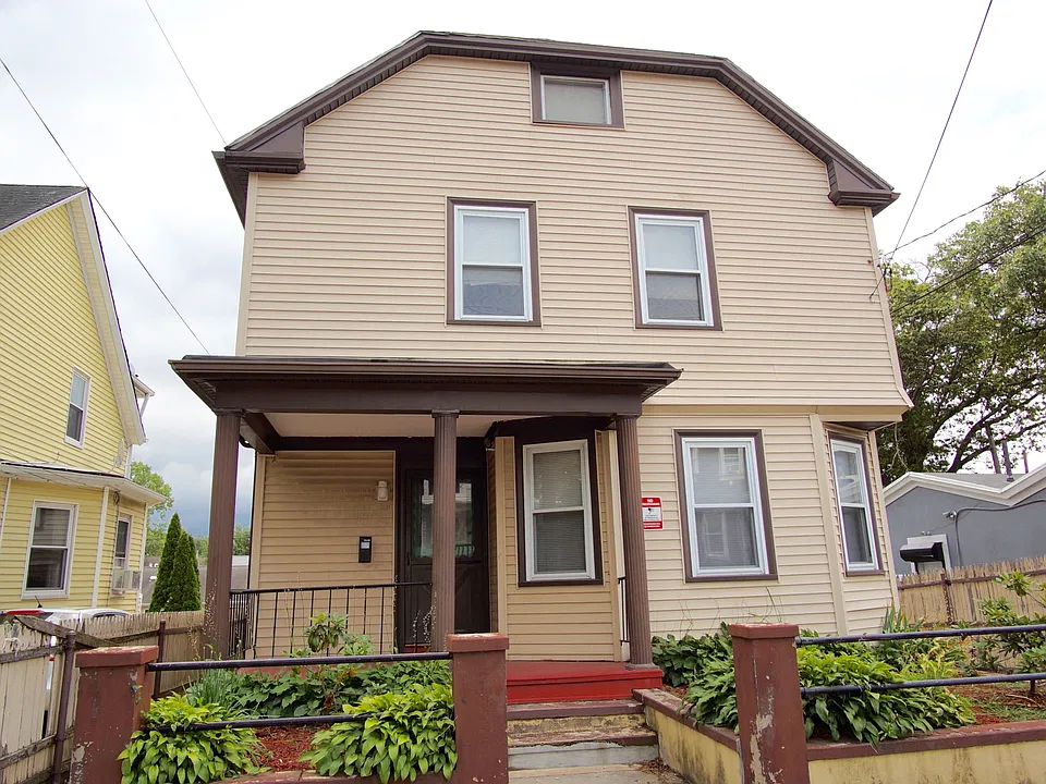 148 Ohio Ave