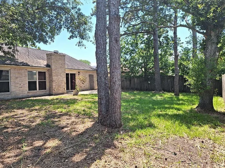605 Noreda St — Photo 11