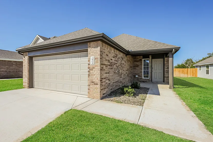 2404 Rosewood Ln