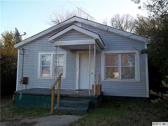 2nd image of 503 W Norment Ave