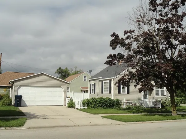 398 E 11th St, Fond Du Lac, WI 54935