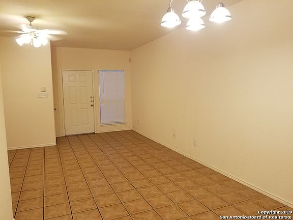 4th image of 4137 Saint Charles