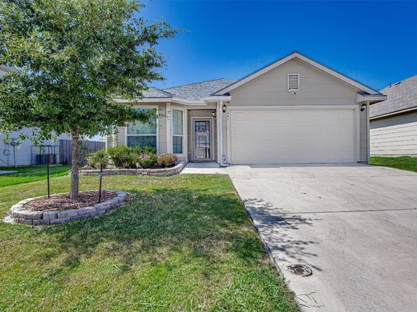 1440 Montoya Ln, Fort Worth, TX 76119
