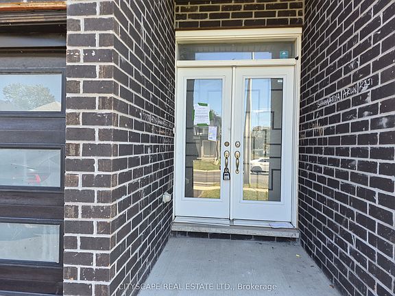 3rd image of 91 McLaughlin St