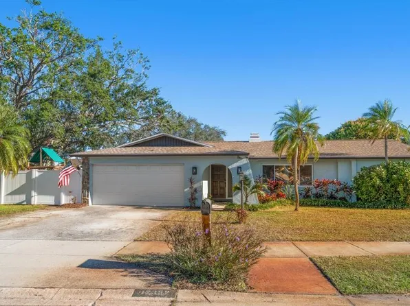 12352 Monarch Cir, Seminole, FL 33772