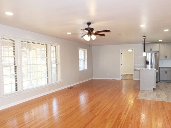 Living Room/Dining Room