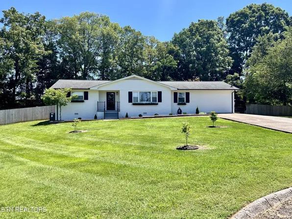 1730 Wintergreen Cir, Knoxville, TN 37912