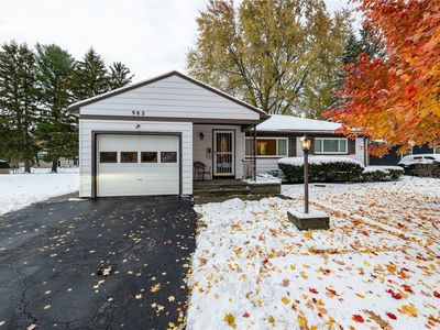 982 Gravel Rd, Webster, NY, 14580