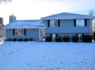 1515 Luis Ct, Waukesha, WI 53188