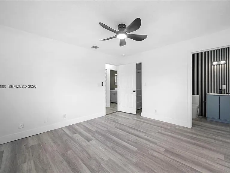 5580 Plunkett St — Photo 6