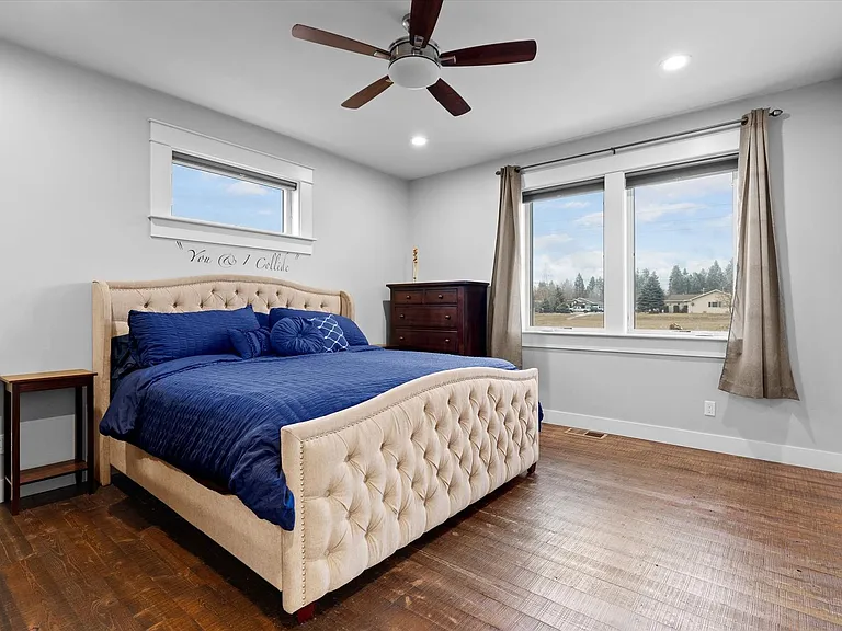 1015 Riparian Dr — Photo 15