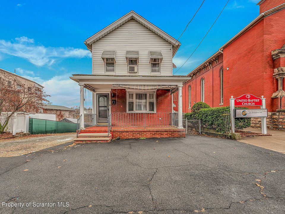 1st image of 209 S Main Ave