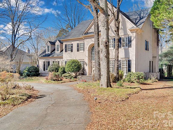 3rd image of 5426 Providence Country Club Dr