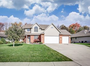 15862 Forest Ln, Findlay, OH 45840