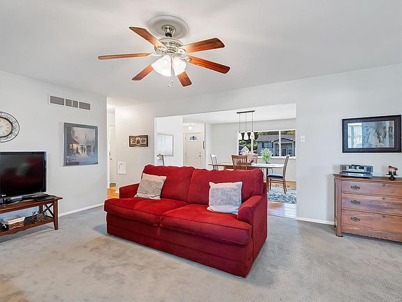 3rd image of 6843 Ardale Dr