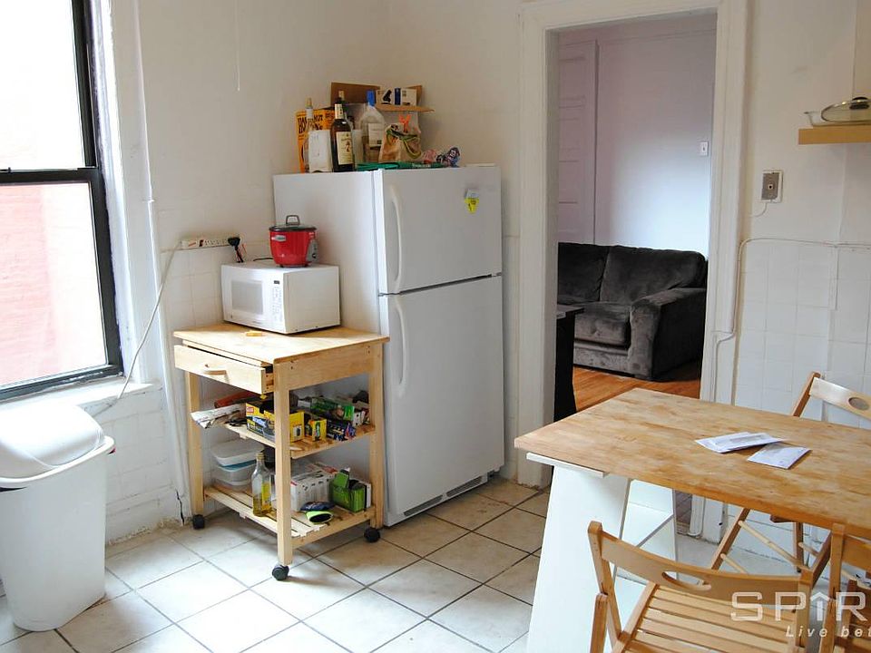 1st image of 270 15th St APT 20