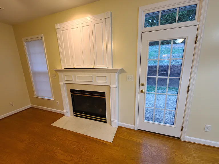 1112 Rustic Willow Ln — Photo 9