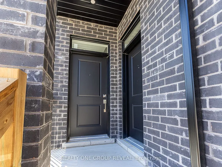 227 Grenfell St #3 — Photo 4