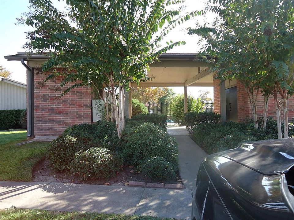 1st image of 418 Garland Dr APT 233