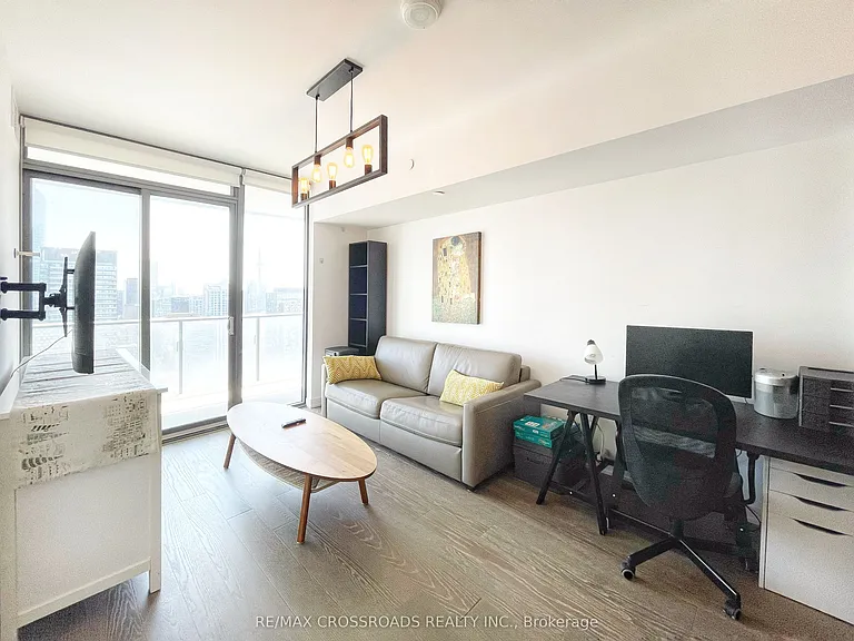 11 Wellesley St W #4403 — Photo 6