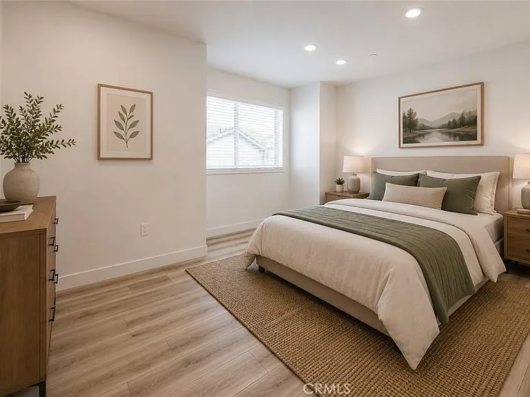 14662 W Sara Ln — Photo 17