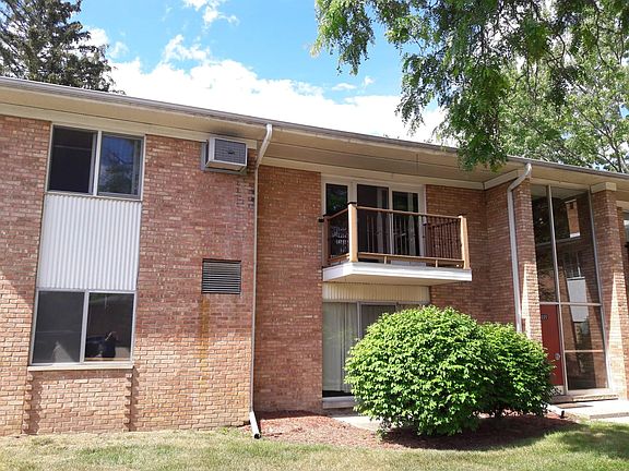 2nd image of 1225 Island Dr APT 203