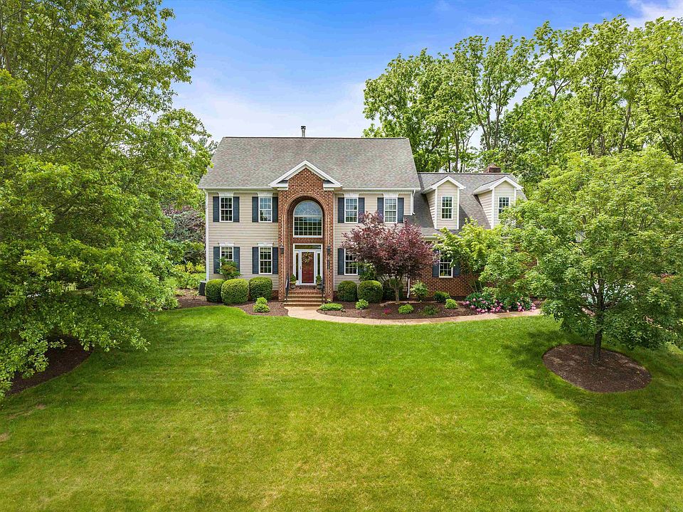 1st image of 3525 Traveler Rd