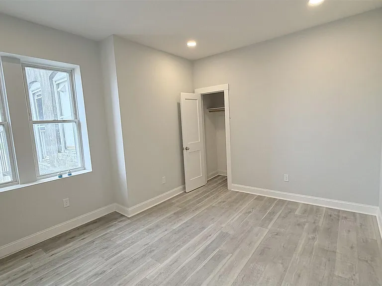 74 Kirkland St #34 — Photo 9