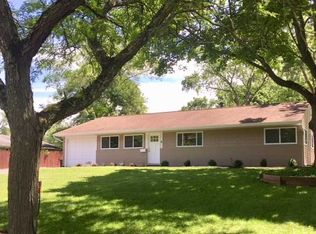 4 Kingsley Rd, Kendall Park, NJ 08824