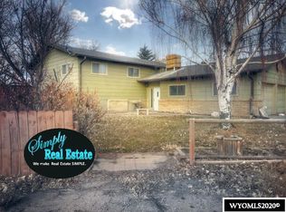 7206 McKenna Rd, Torrington, WY 82240