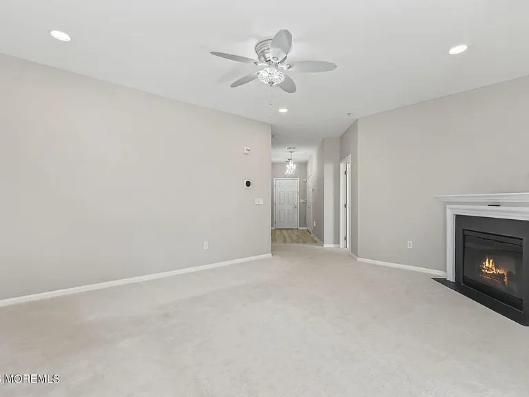 327 Mill Pond Way — Photo 3