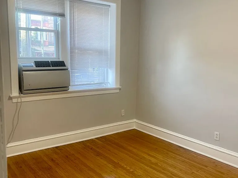 4107 Chester — Photo 35