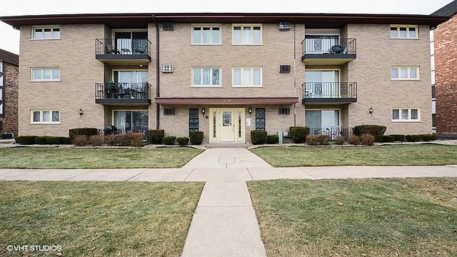 1st image of 11024 S Kilpatrick Ave #9