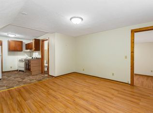 824 12th St NW #B, Canton, OH 44703
