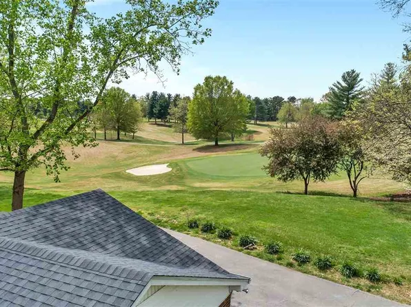 1733 Greenview Ln, Bowling Green, KY 42103