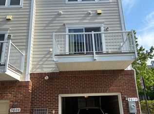 9611 Stockwell Ln, Fairfax, VA 22031