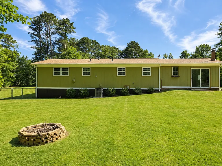 48 Deerhunter Ln — Photo 2