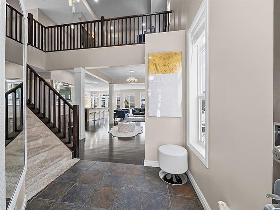 3rd image of 91 NW Silverado Ridge Cres SW