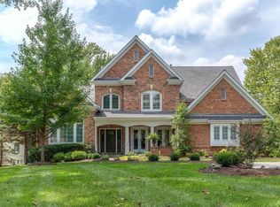3 Frontenac Estates Dr, Saint Louis, MO 63131