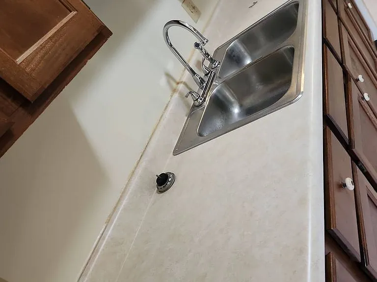 9823 Slee Rd — Photo 15