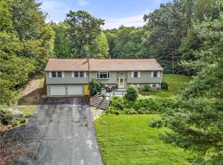 723 Brickyard Rd, Woodstock, CT 06281