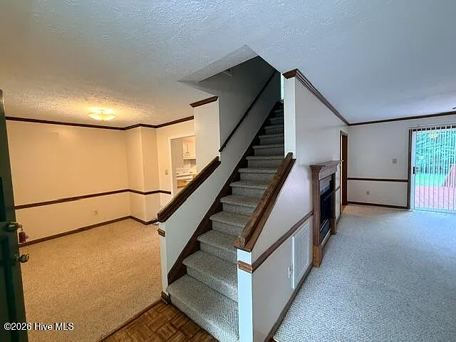 236 Manchester Rd — Photo 5